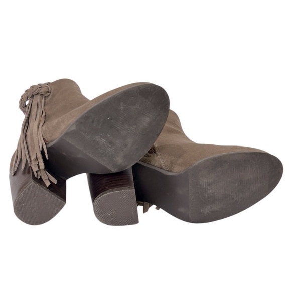 Maurice’s Women's Hailey Suede Fringe Ankle Stacked Heel Boots Size-6 EUC - Picture 6 of 7